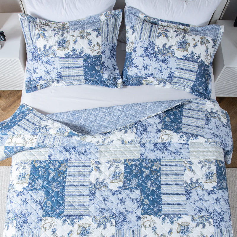 Kasentex Vintage Blue Patchwork Floral Quilt Set - All Season Bedding, Room Decor, Graduation Gifts