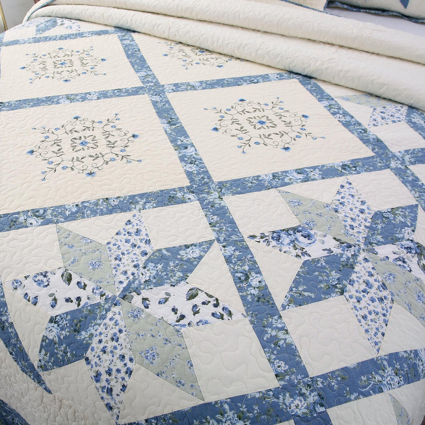 Kasentex 100% Cotton Summer Star Design Embroidered Patchwork Bedspread, Multi Blue