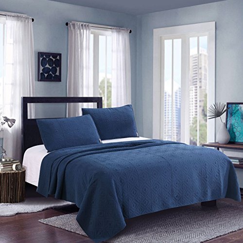 Kasentex Cozy Stonewashed Quilt Set, Navy Blue and White