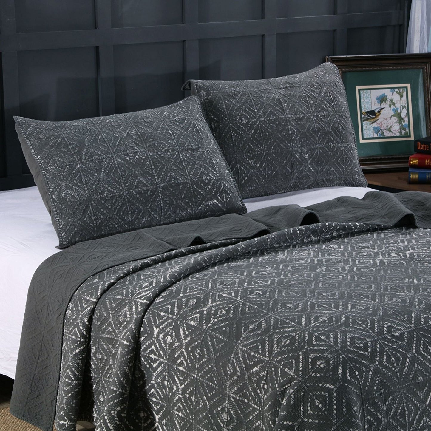 Kasentex Cozy Stonewashed Quilt Set, Navy Blue and White