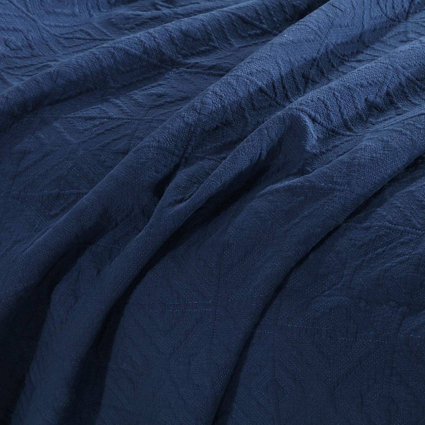 Kasentex Cozy Stonewashed Quilt Set, Navy Blue and White