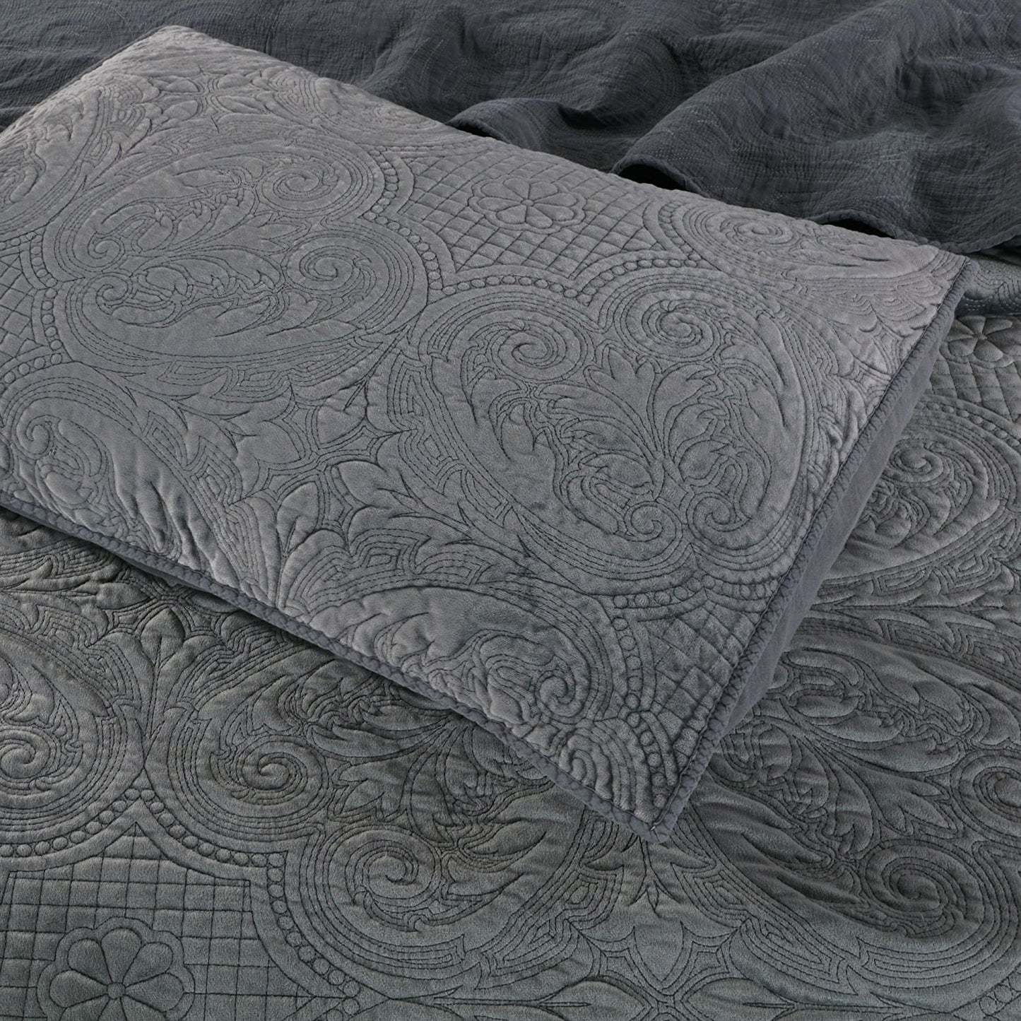Kasentex Stonewashed Embroidered Floral Design Quilt Set with Pillow Shams, Grey or Blue