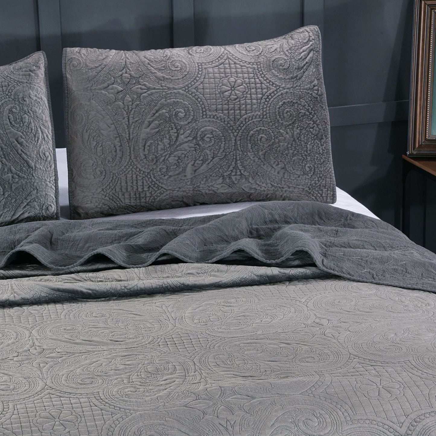 Kasentex Stonewashed Embroidered Floral Design Quilt Set with Pillow Shams, Grey or Blue
