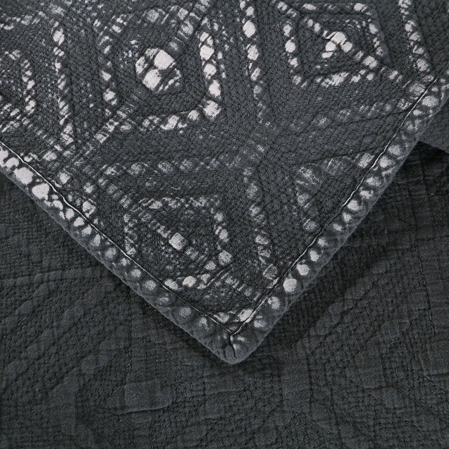 Kasentex Cozy Stonewashed Quilt Set, Navy Blue and White