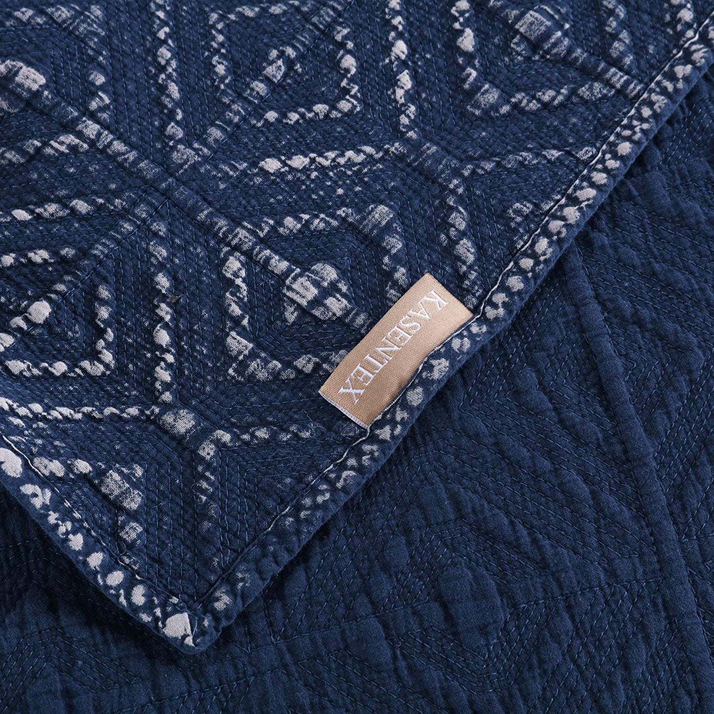Kasentex Cozy Stonewashed Quilt Set, Navy Blue and White