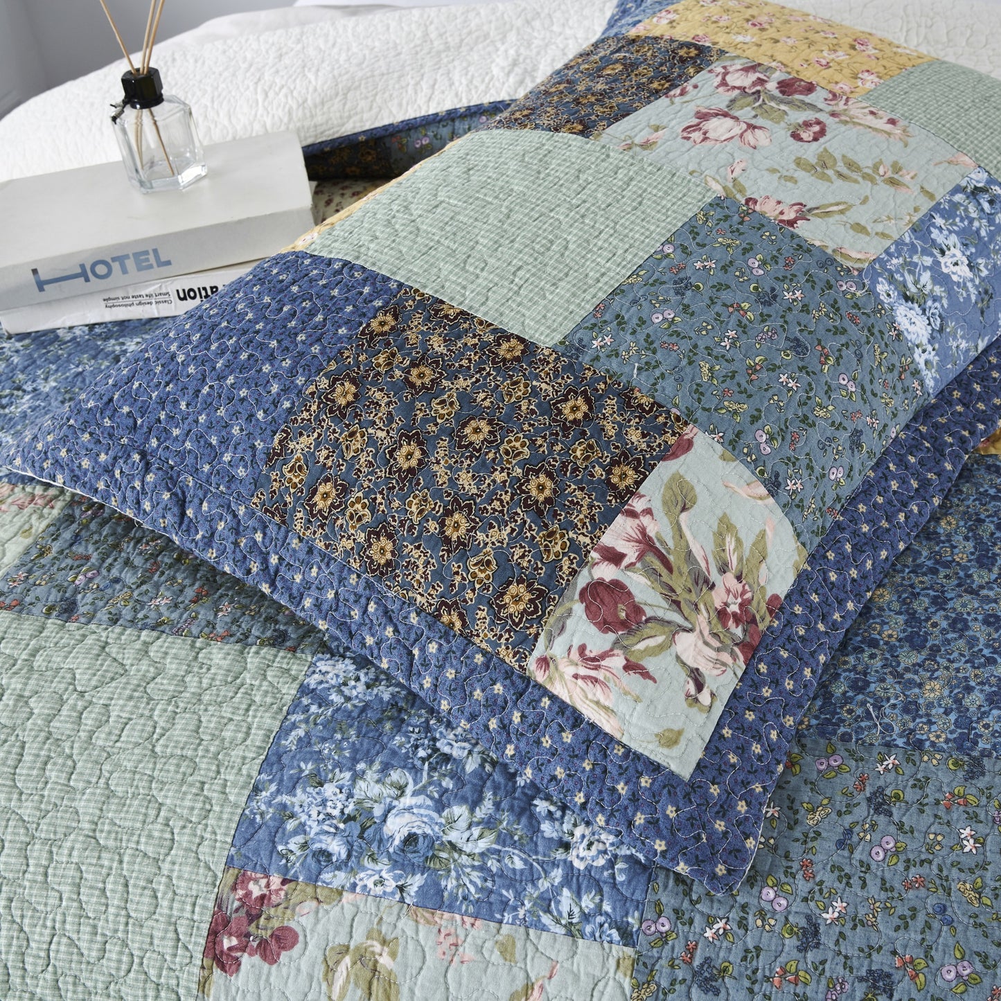 Kasentex Ultra Soft Floral Cotton Quilt with Decorative Patchwork, Boho Multicolor, Twin, Queen, King, Room Decor, Graduation Gifts