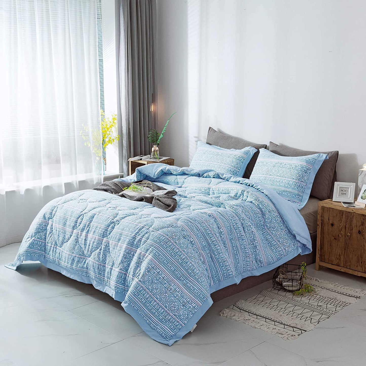 Kasentex Floral Quilted Comforter Set with Border Trim Design, Multi Blue, Room Decor, Graduation Gifts