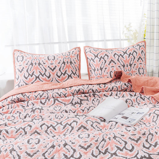 Bulk Bedding for Retailers, Hotels, and Small Businesses