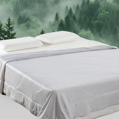 KASENTEX Cooling Blanket for Hot Sleepers - Ultra Soft Silky All Season Comforter, Hypoallergenic & Breathable Bedding - Ideal Gift