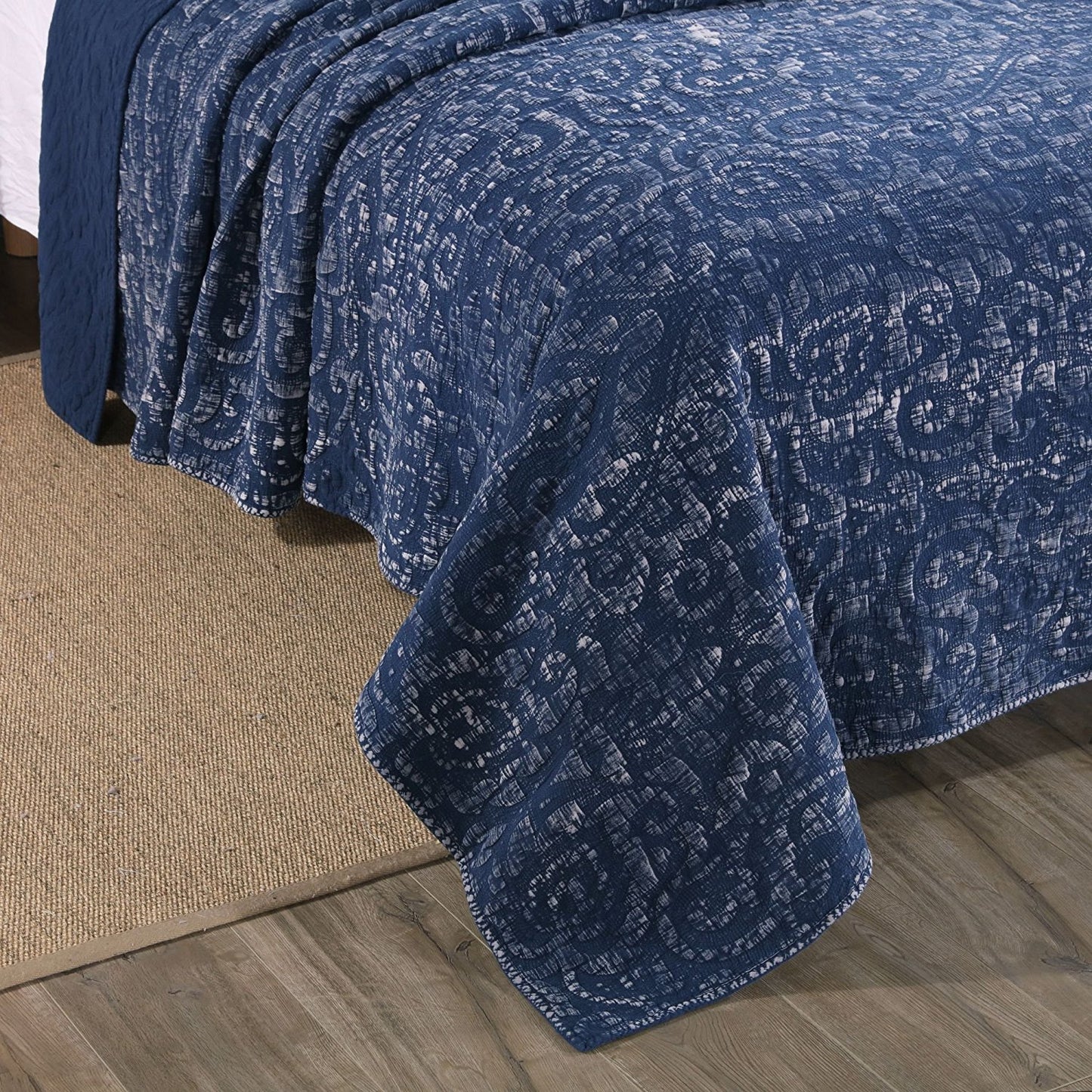 Floral Pattern Bedspread Set