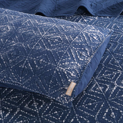 Kasentex Cozy Stonewashed Quilt Set, Navy Blue and White