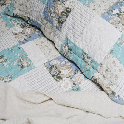 Kasentex Vintage Floral Country Chic Ultra Soft Quilt Set, Room Decor, Graduation Gifts