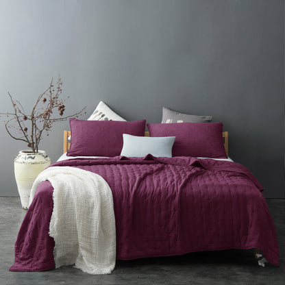 Kasentex Ultra Soft Nostalgic Dot Stitch Stone Washed Quilt Set, Red, Room Decor, Graduation Gifts
