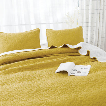 Kasentex Spring Bedspread Quilt Set, All Season Ultra Soft Coastal Design, Yellow, Room Decor, Graduation Gifts