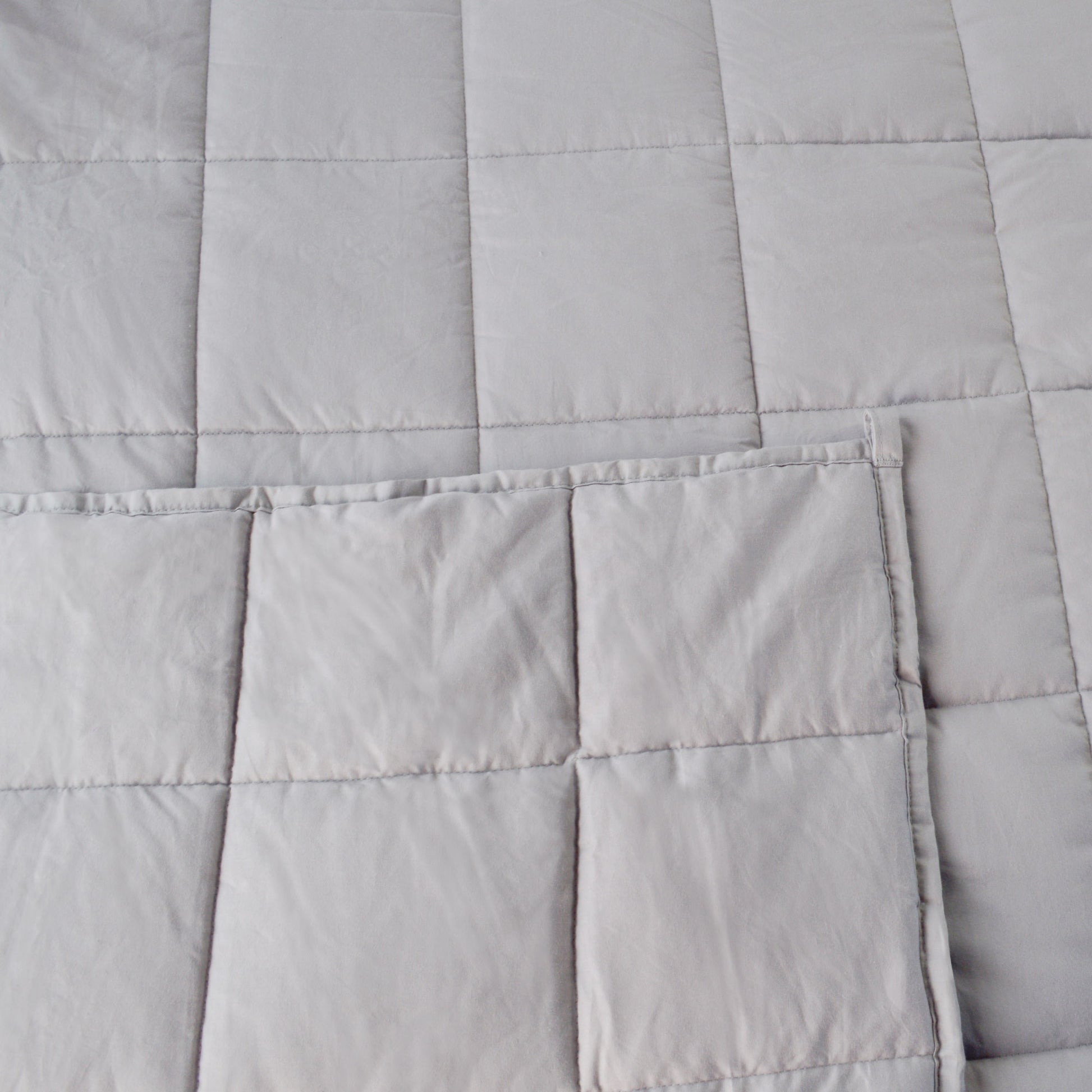 weighted blanket for restful sleep anxiety relief