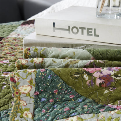 Kasentex Ultra Soft Floral Cotton Quilt with Decorative Patchwork, Boho Multicolor, Twin, Queen, King, Room Decor, Graduation Gifts