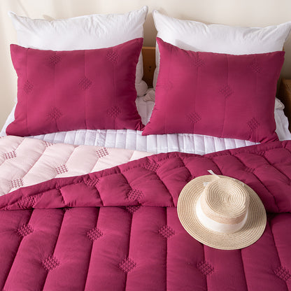 Kasentex Ultra Soft Lightweight All Season Quilt Bedspread Set, Room Decor, Graduation Gifts