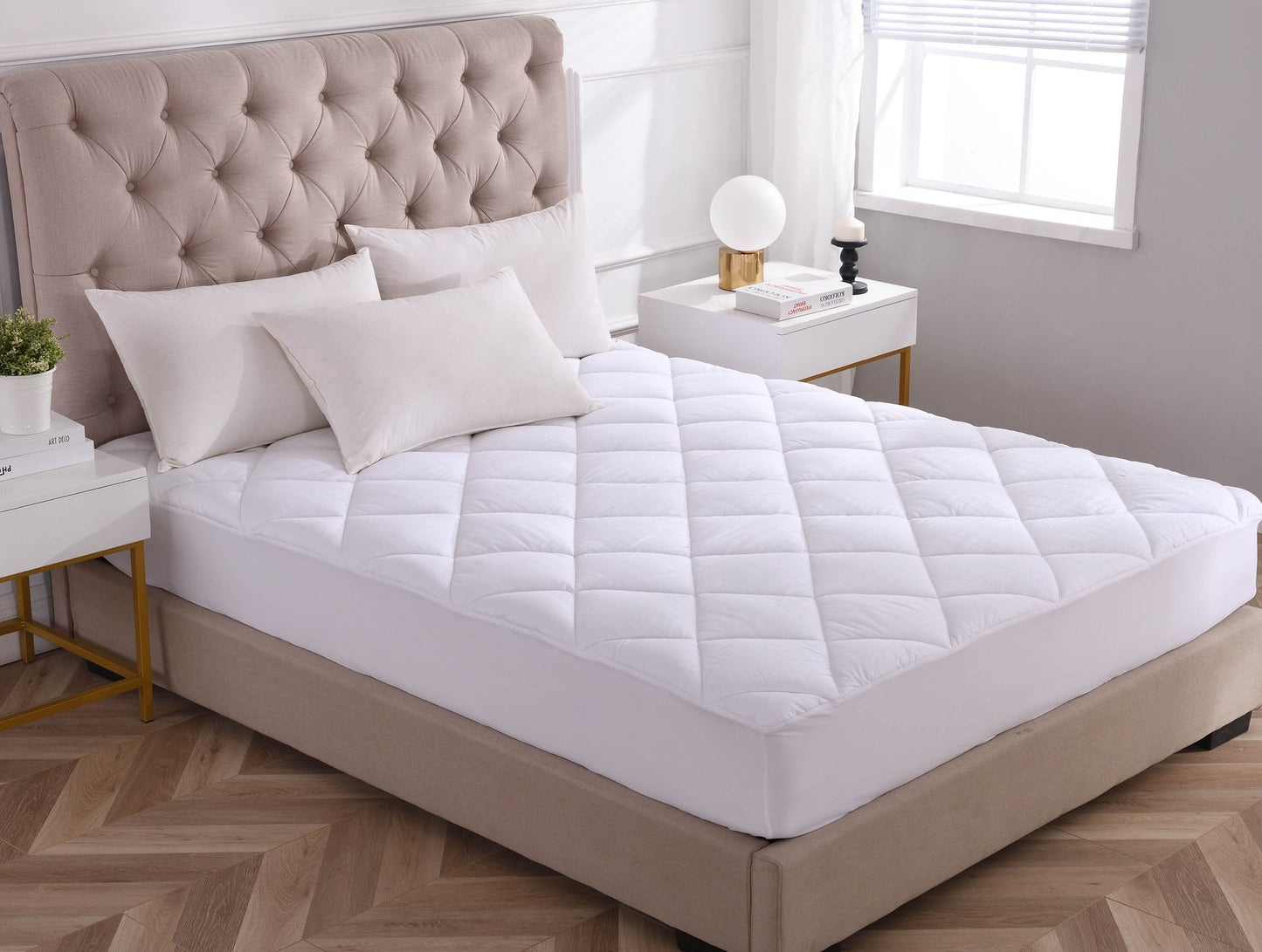 Kasentex Deluxe Fitted Mattress Pad Cover with Deep Pockets, White