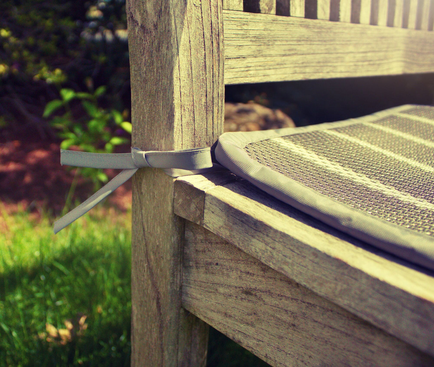 Indoor/Outdoor Chair Cushion With Ties